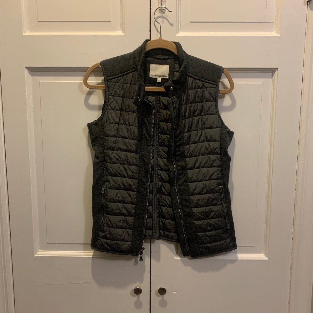 Calvin Klein Jeans Gray Outerwear Vest - Women - Excellent Condition - Small